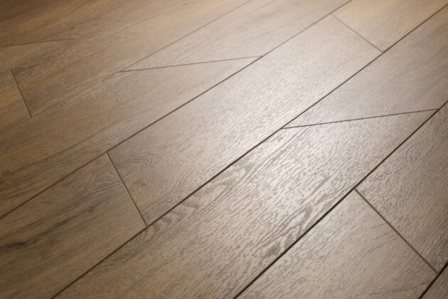 Купить Виниловая плитка Аквафлор / Aquafloor Parquet Chevron AF2556PGCh со склада в Москве доставка по России